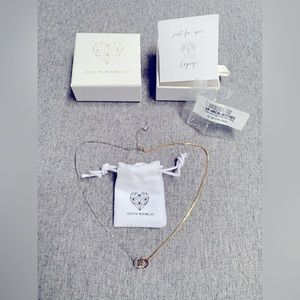 Caitlyn Minimalist Interlocking Circles Necklace